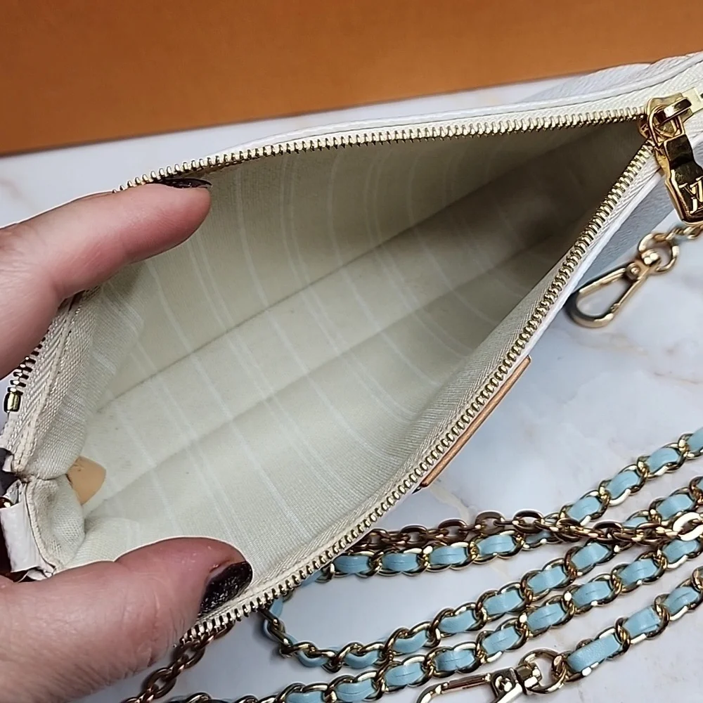 Louis vuitton by the pool pochette